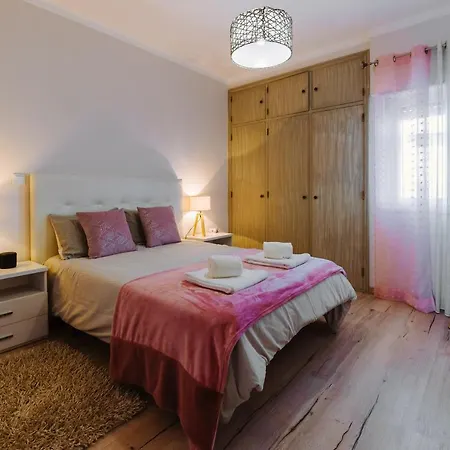Blue House In With Sea View Апартаменты *
