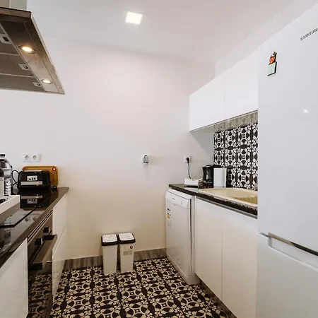 Blue House In With Sea View Apartman